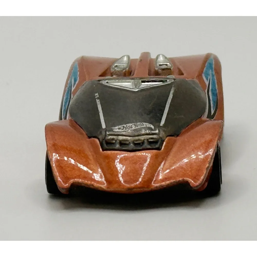 Hot Wheels 2003 Swoopy Doo First Edition Die-Cast Gold Malaysia - Picture 2 of 6